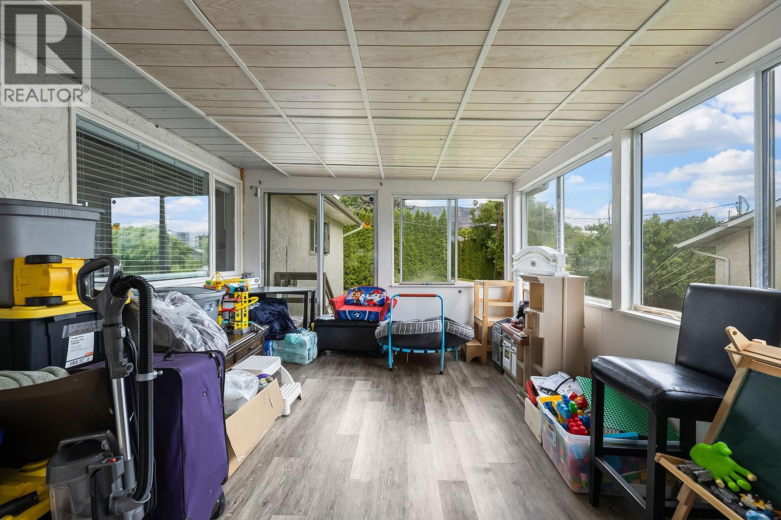 3463 Logan Road - 9
