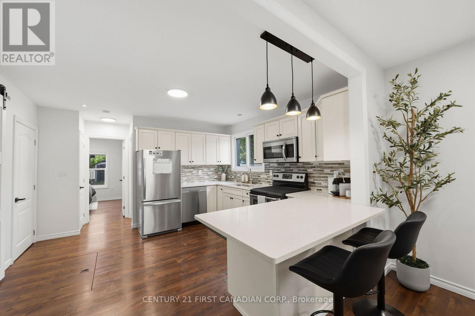 201 WATER STREET - 18