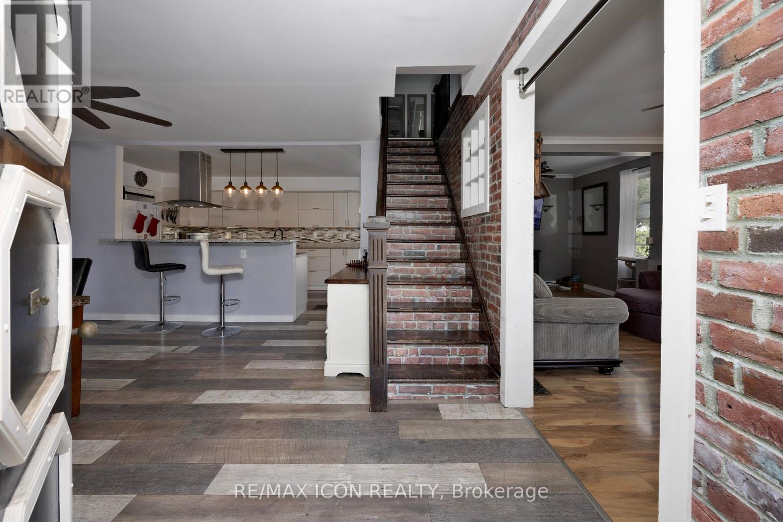 196 CAMERON STREET - 5