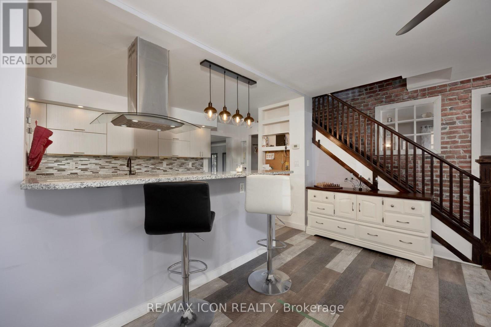 196 CAMERON STREET - 7