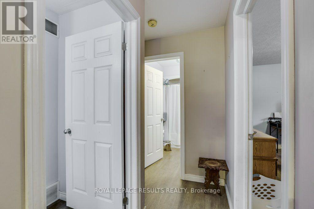 9232 EAST STREET - Image 17