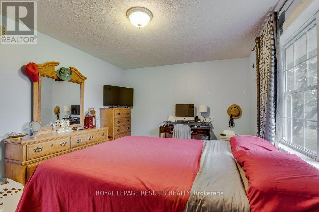 9232 EAST STREET - Image 21