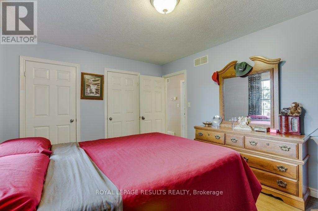 9232 EAST STREET - Image 22