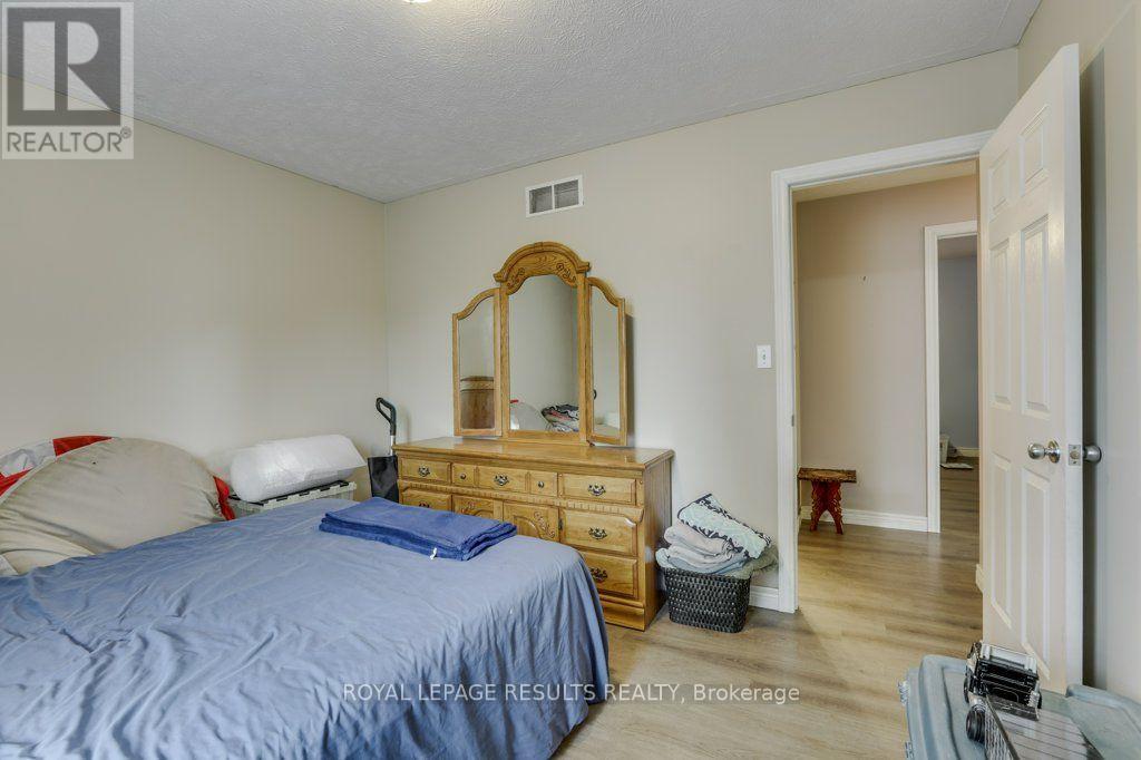9232 EAST STREET - Image 26