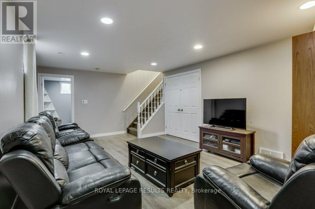9232 EAST STREET - Image 30