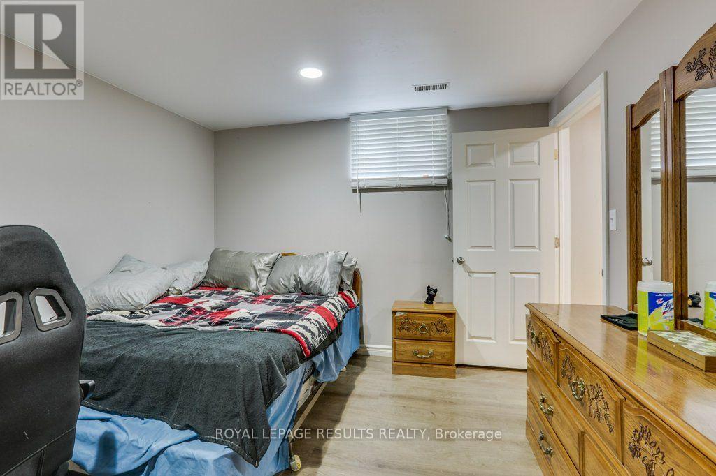 9232 EAST STREET - 32