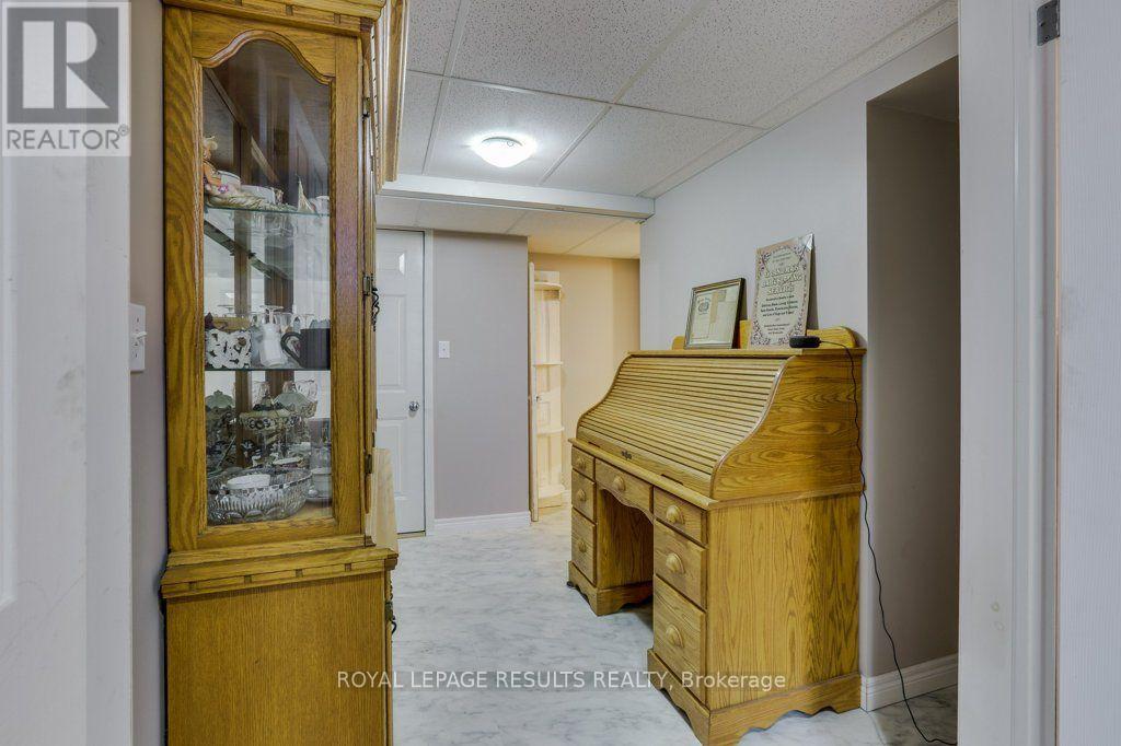 9232 EAST STREET - Image 35