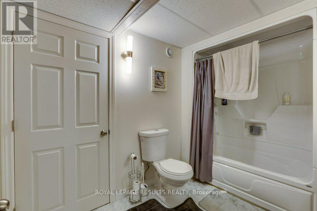 9232 EAST STREET - 37