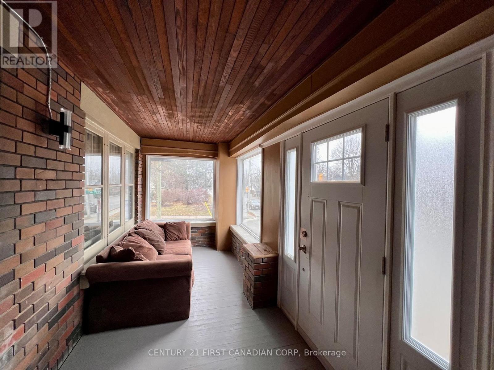27 WHARNCLIFFE ROAD S, London South (South E) — photo 4