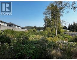 3409 Luxton Rd, Langford, BC V9C2Z3 Photo 6