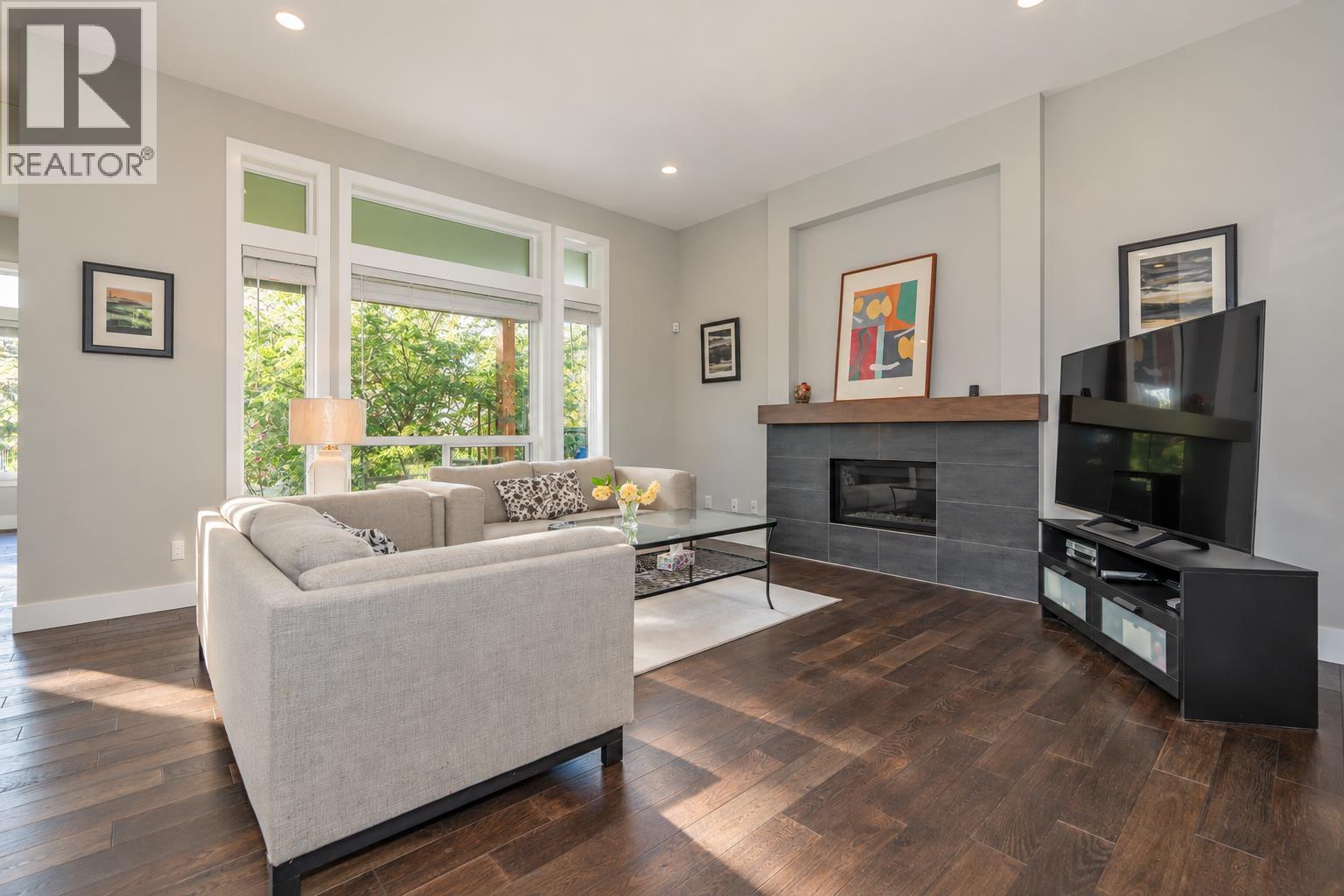3511 PRINCETON AVENUE, Coquitlam — photo 8