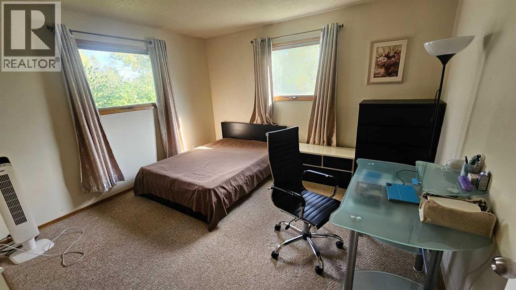 5006 45 Street - Image 24