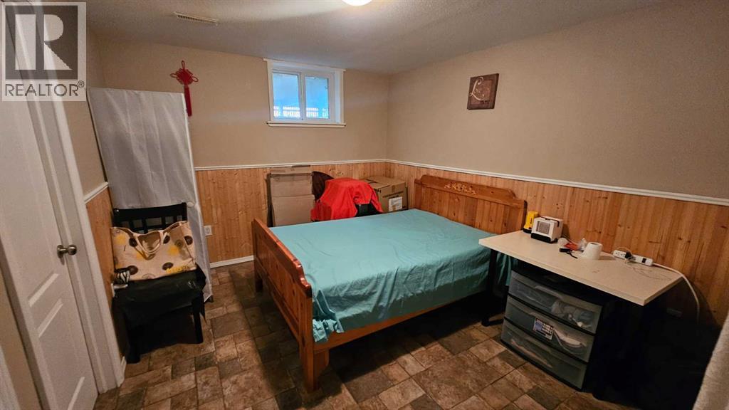 5006 45 Street - Image 39