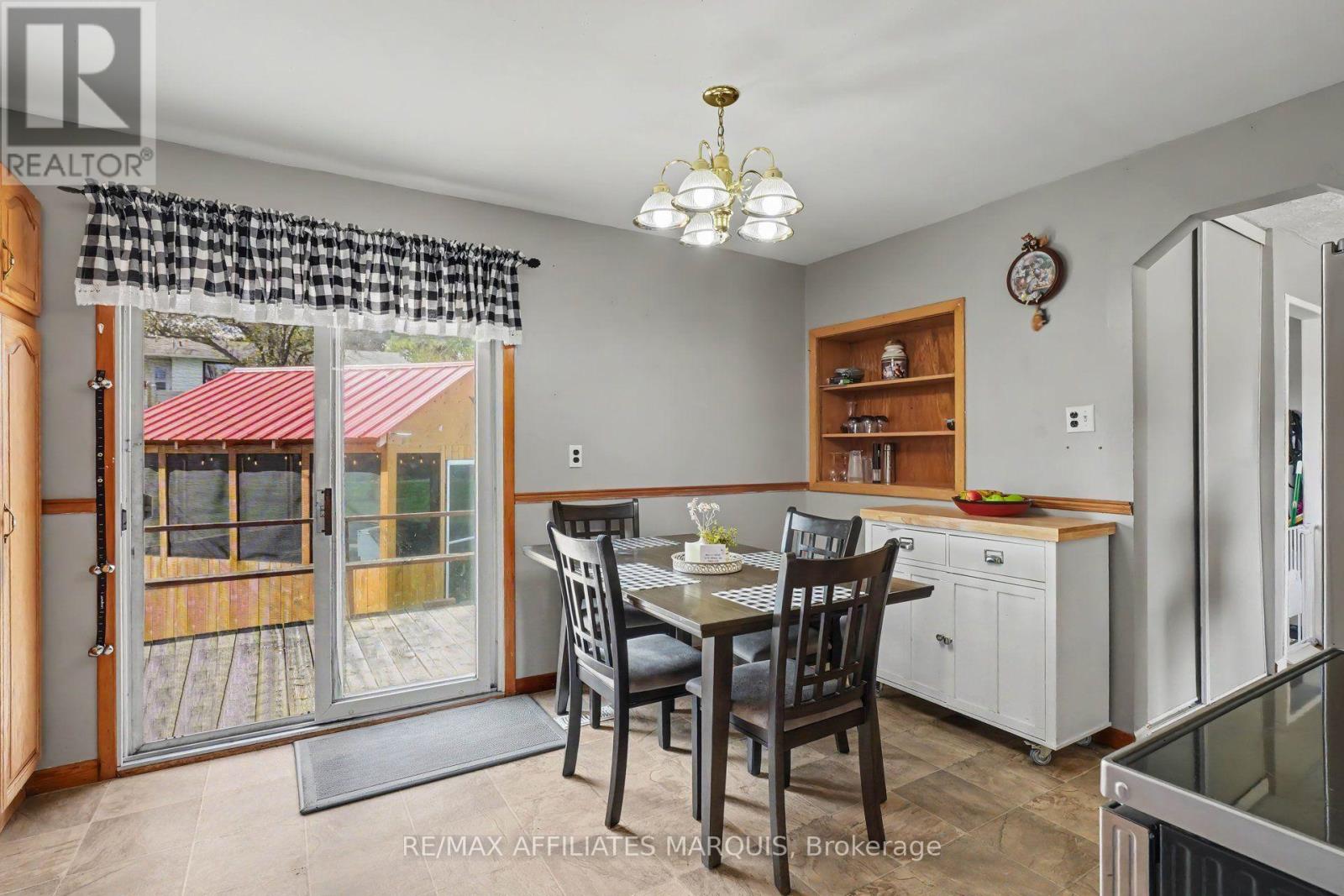 86 JASPER AVENUE - 8