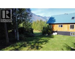325 East Wilson Creek  E Road, Rosebery, BC V0G1S1 Photo 35