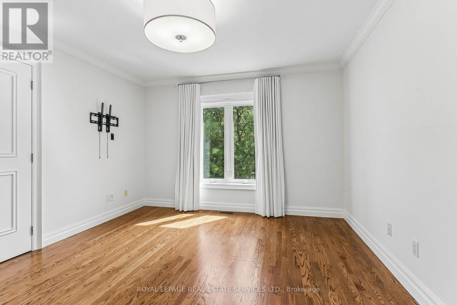 42 RYKERT CRESCENT - Image 33