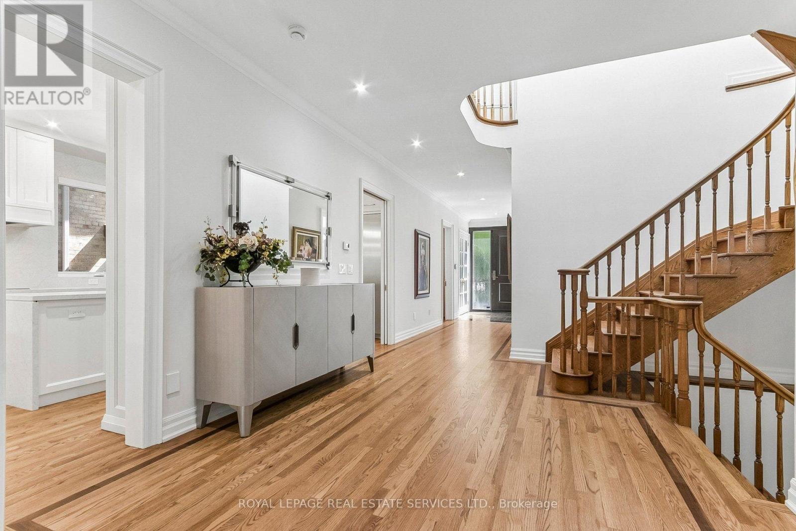 42 RYKERT CRESCENT - 4