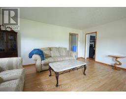 Bedroom - 1360 Turkey Point Road, Norfolk, ON N3Y4X1 Photo 10