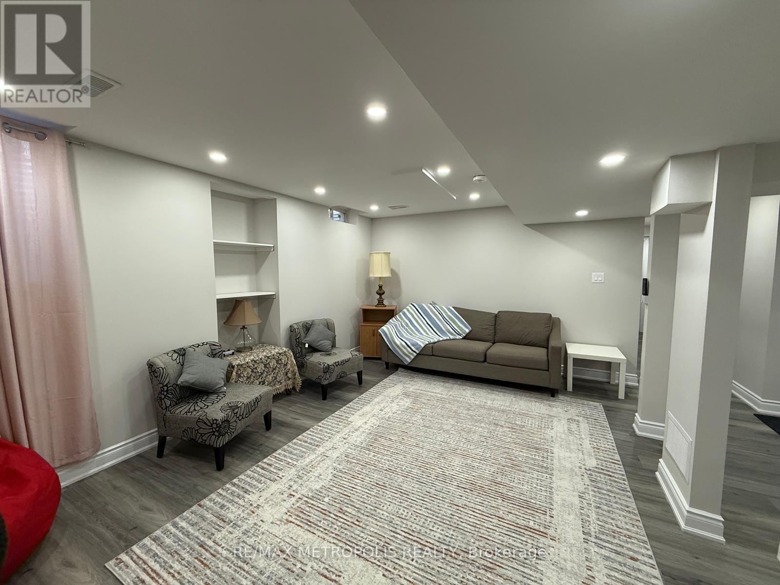 BSMT - 204 MONTGOMERY AVENUE, Whitby (Brooklin) — photo 9