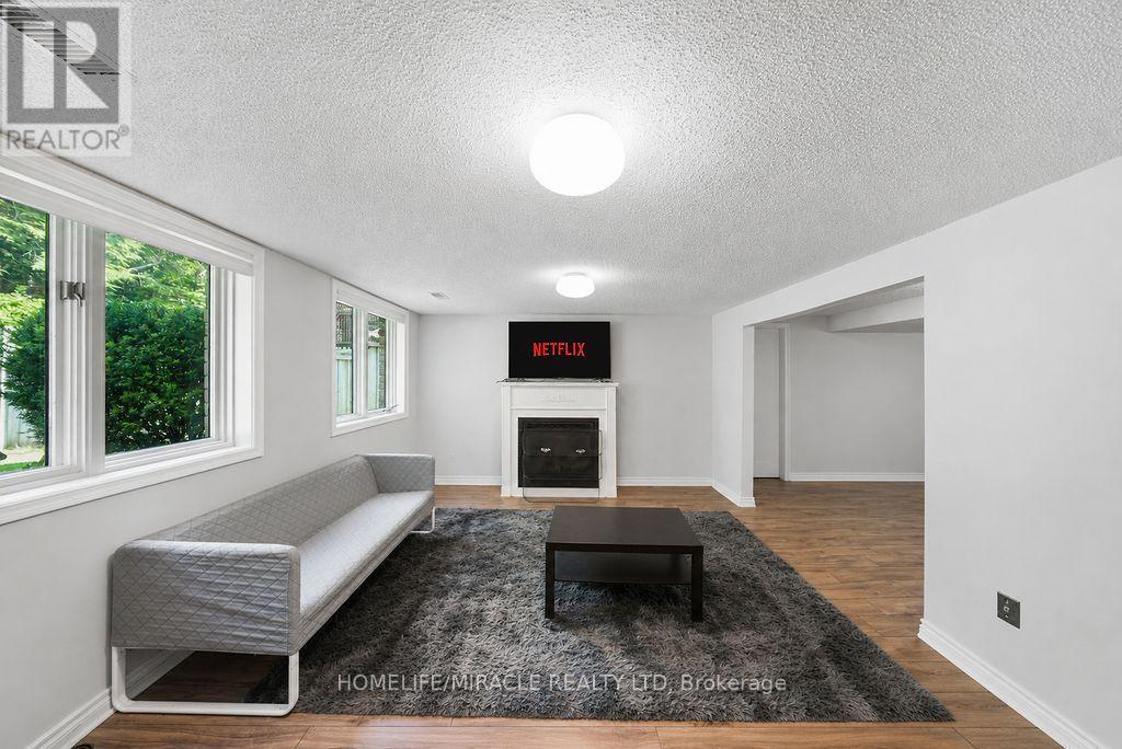 987 COPPERFIELD DRIVE - Image 38