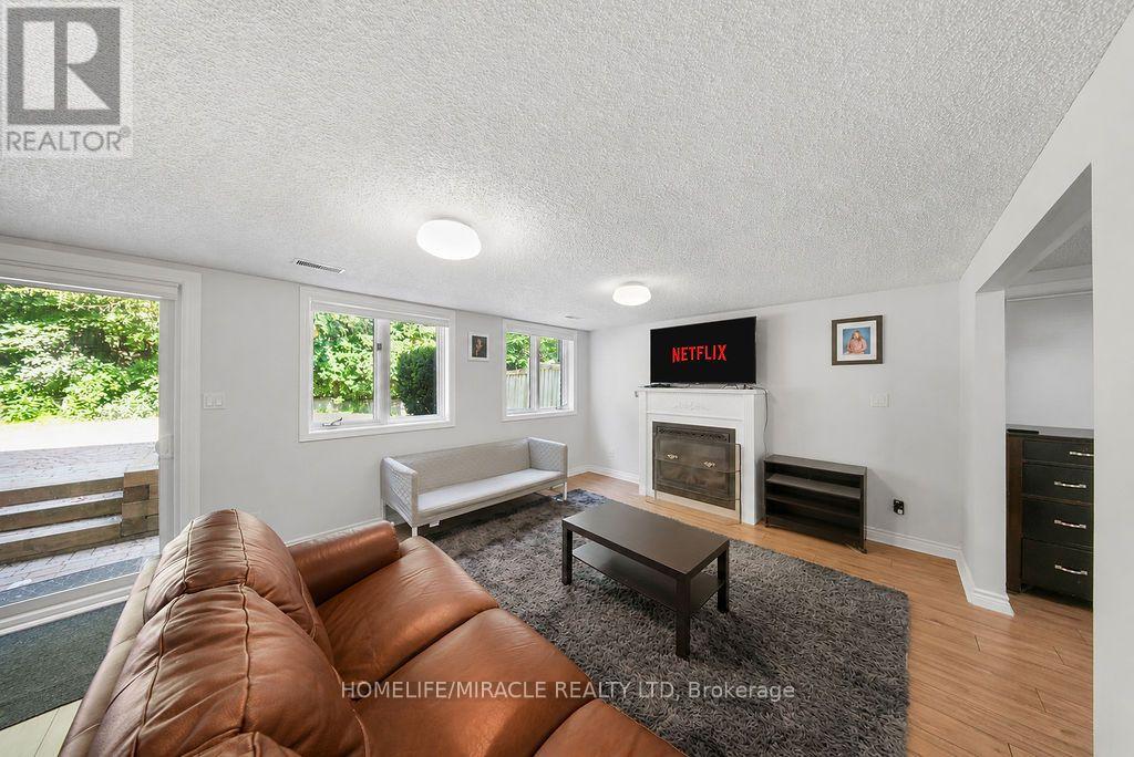 987 COPPERFIELD DRIVE - Image 39