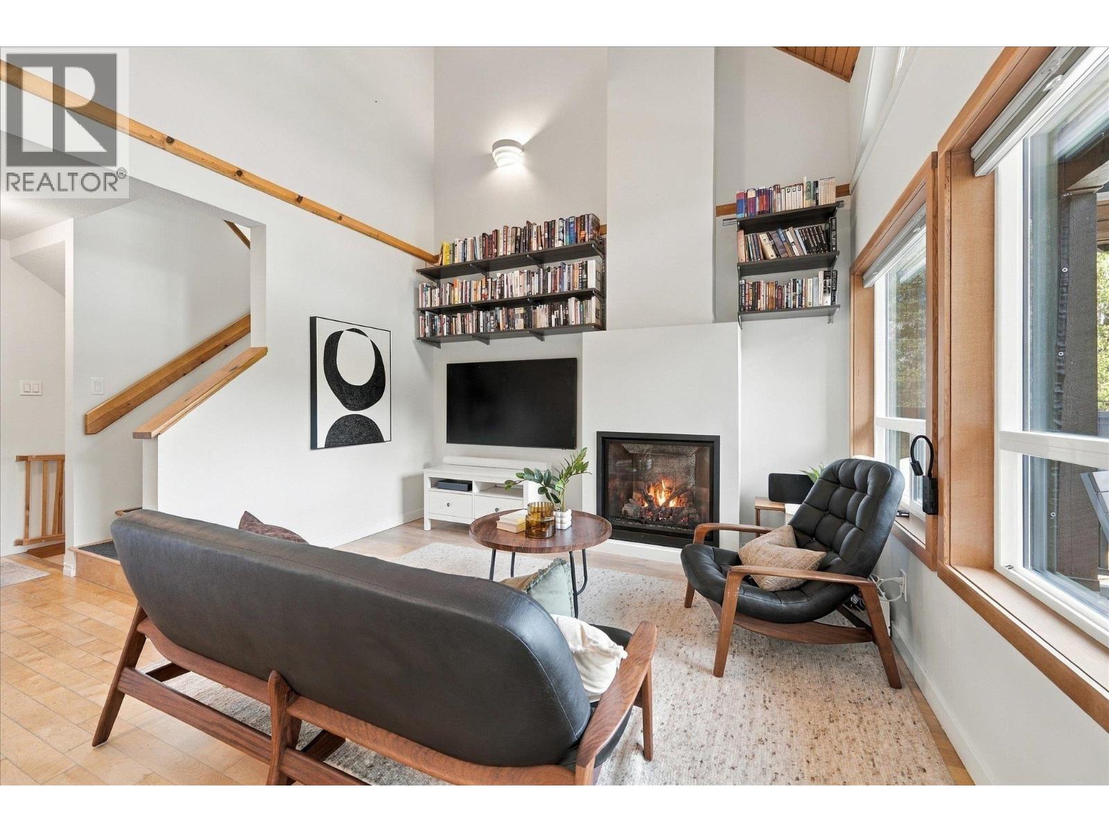 2323 ASPEN COURT, Whistler — photo 5