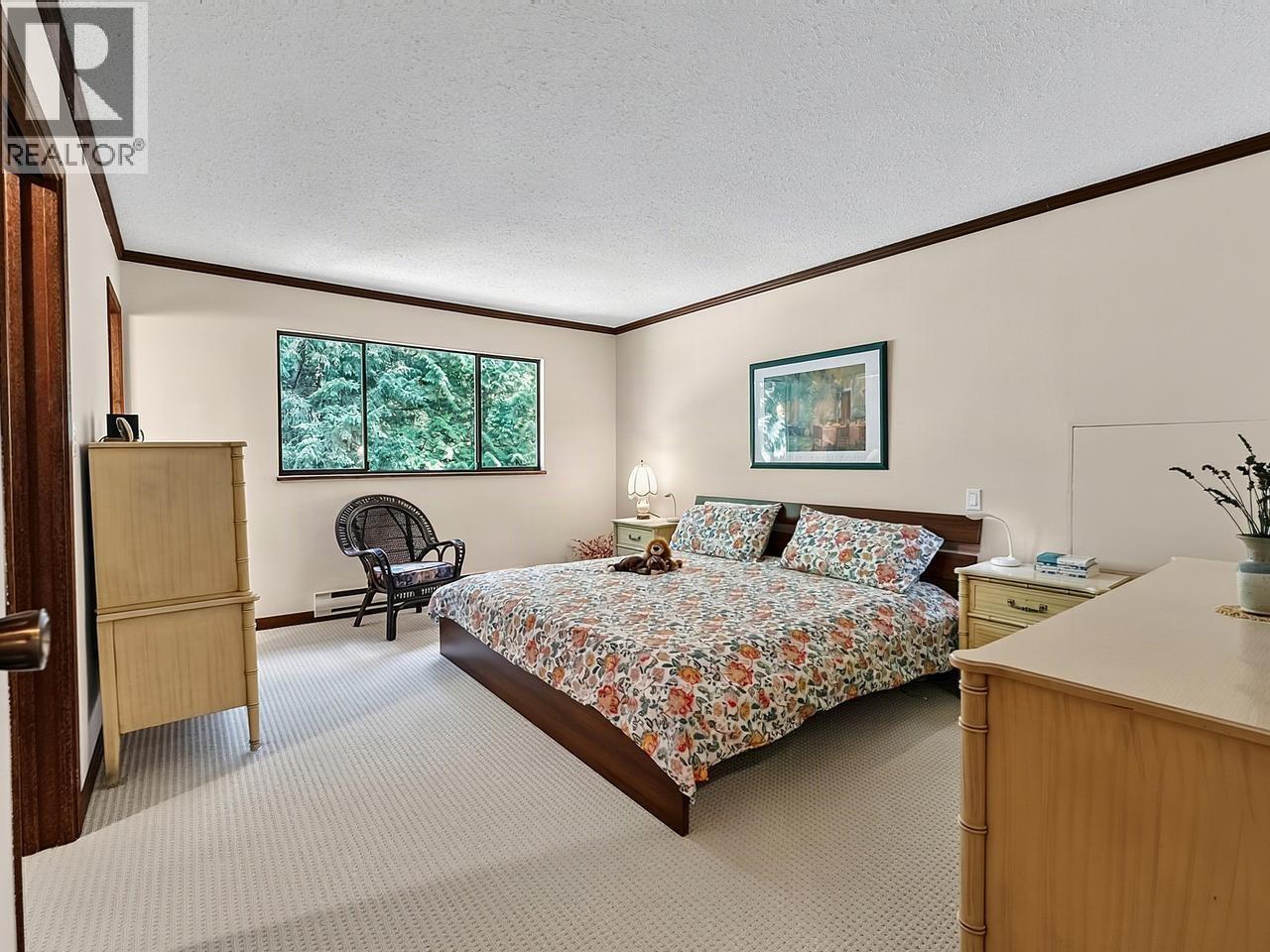 8568 BEDORA PLACE, West Vancouver
