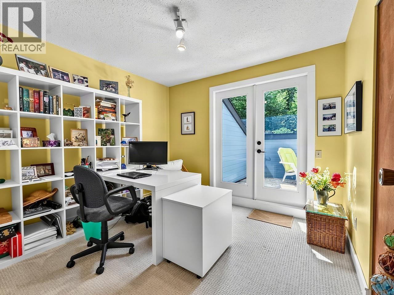 8568 BEDORA PLACE, West Vancouver