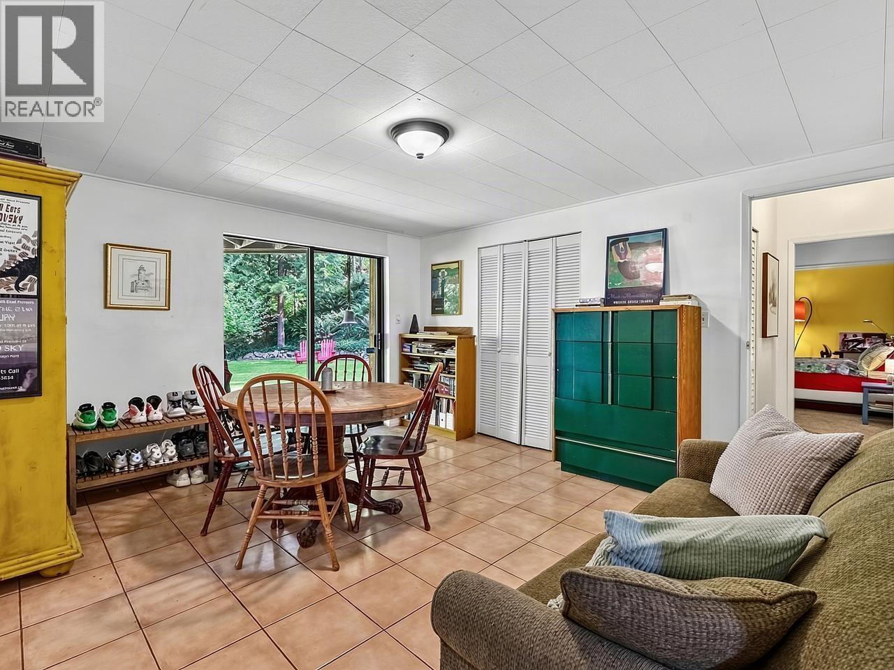 8568 BEDORA PLACE, West Vancouver
