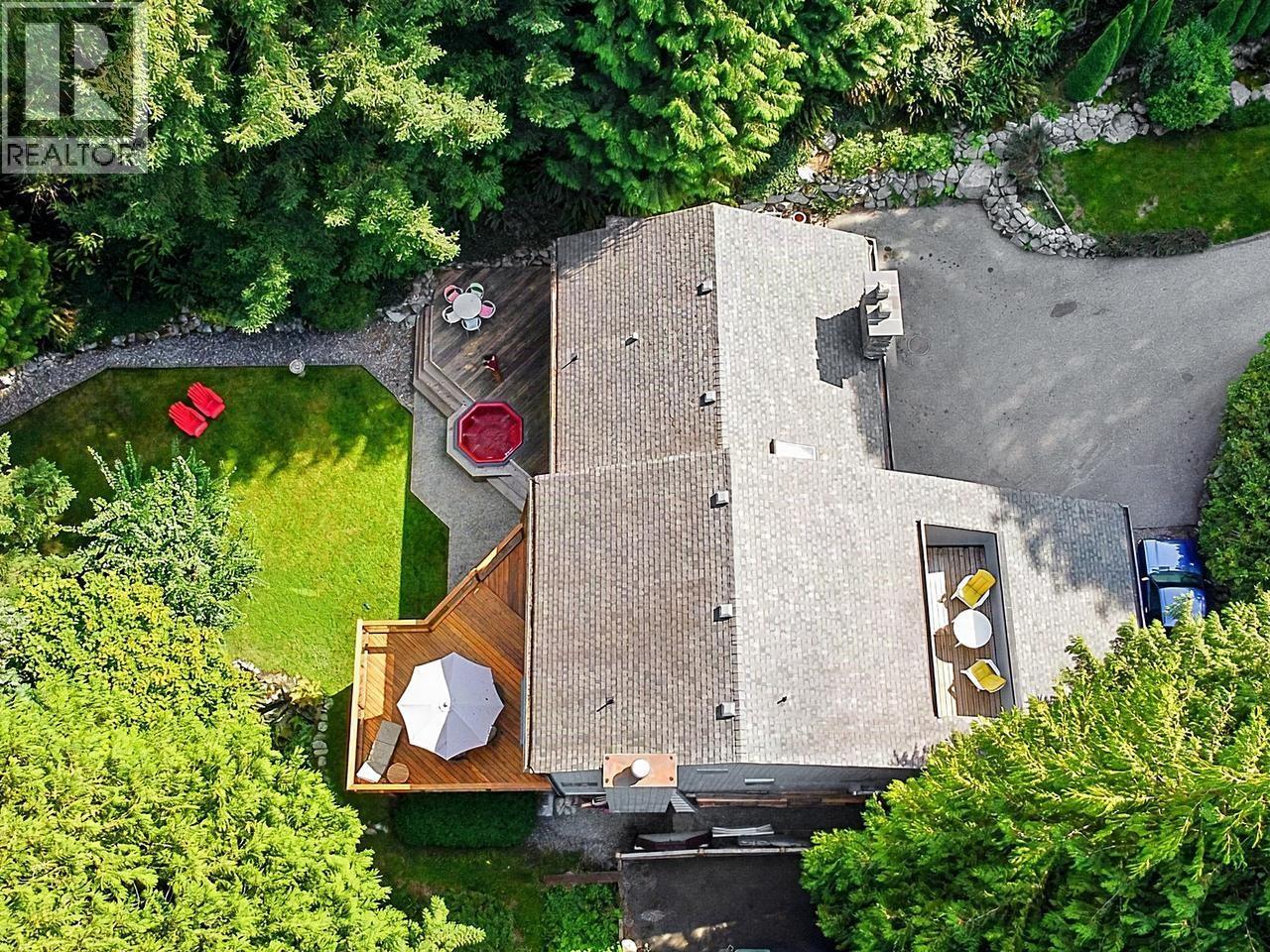 8568 BEDORA PLACE, West Vancouver