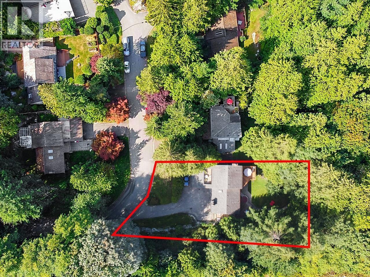 8568 BEDORA PLACE, West Vancouver