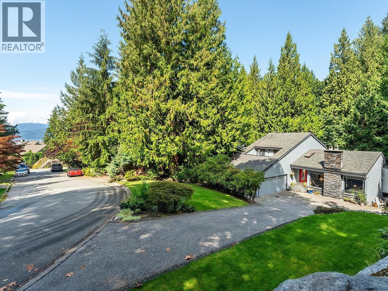 8568 BEDORA PLACE, West Vancouver