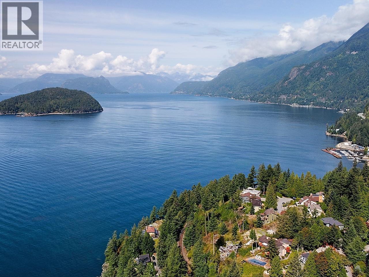 8568 BEDORA PLACE, West Vancouver