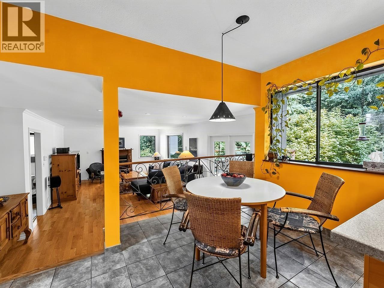 8568 BEDORA PLACE, West Vancouver