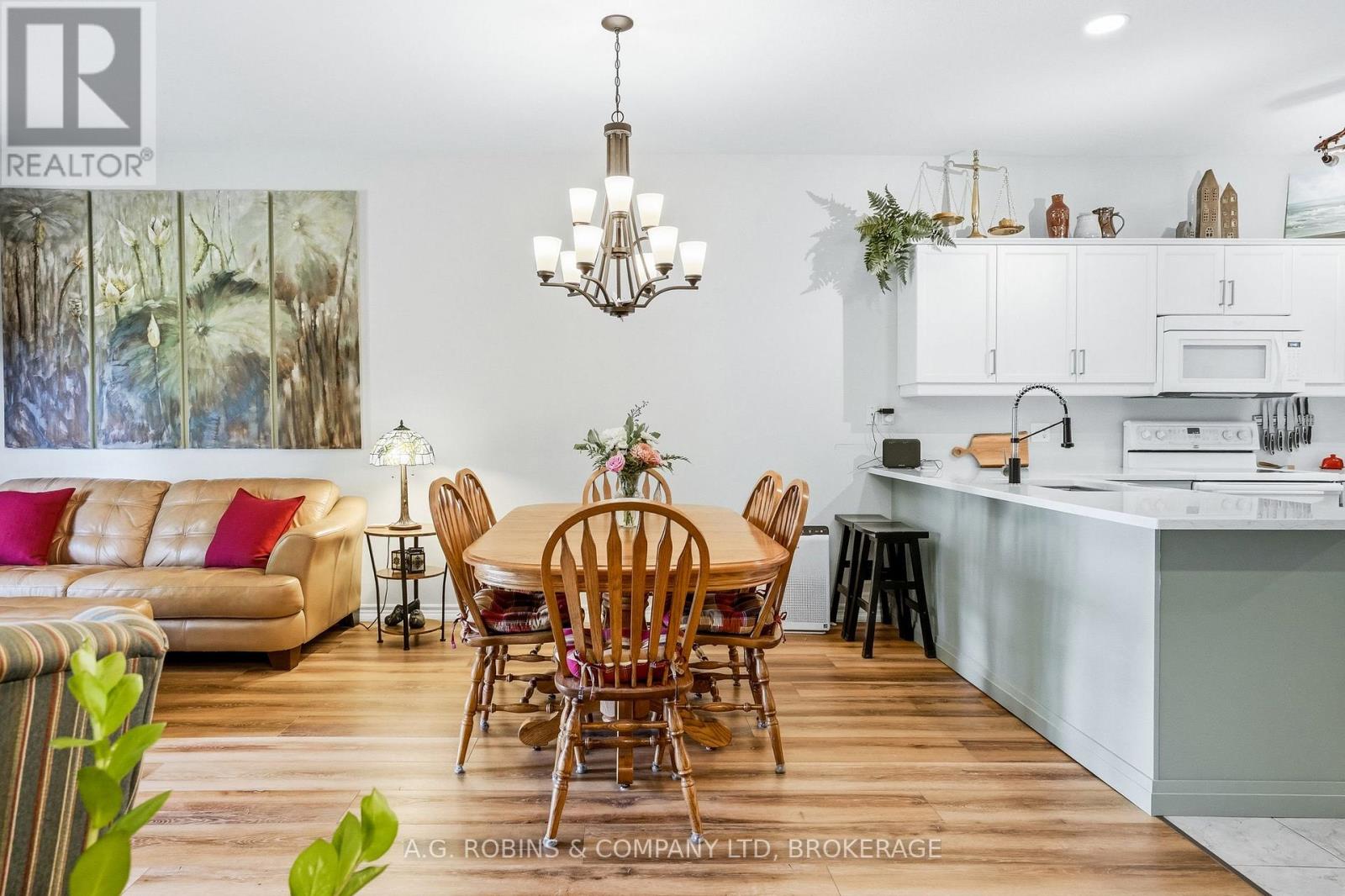 98 MAPLE STREET - 10