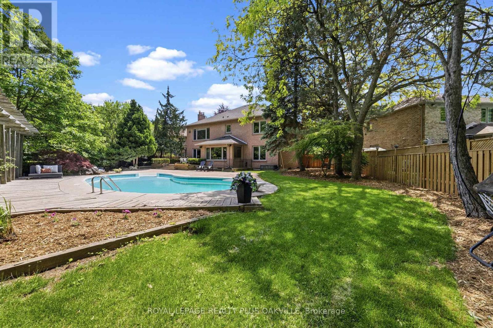 1113 VALLEYWOOD COURT - Image 44