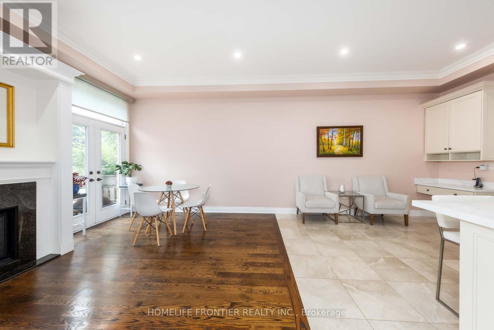 183 FINCH AVENUE E - Image 22