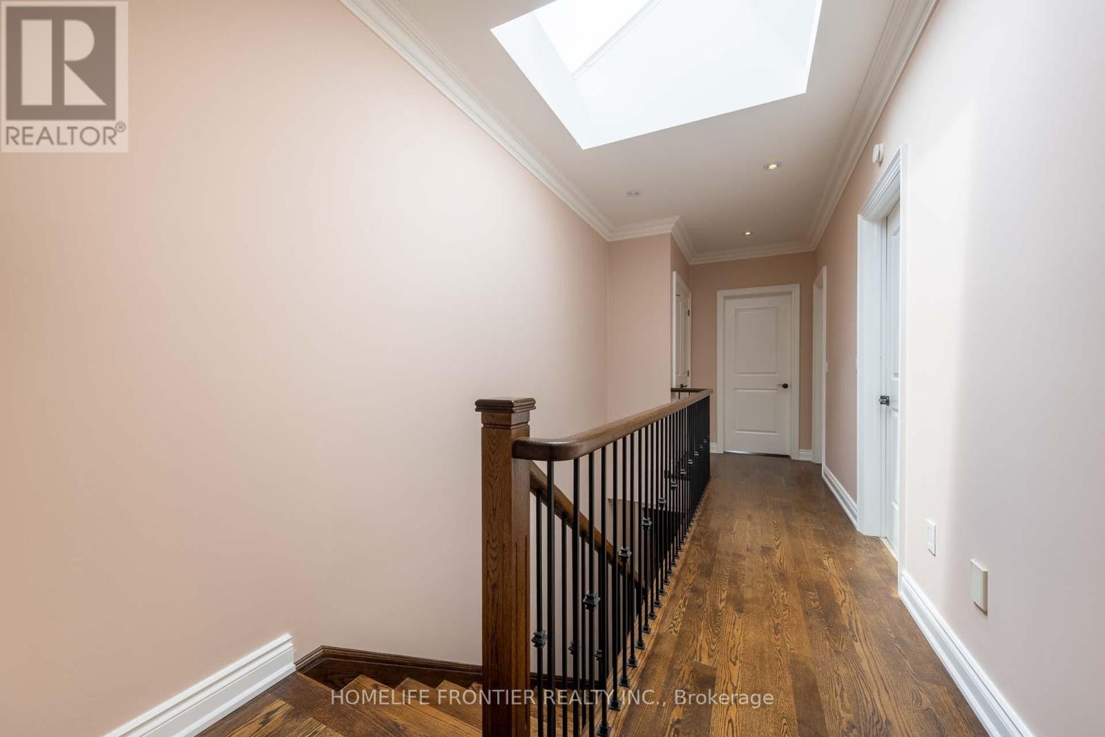 183 FINCH AVENUE E - Image 26