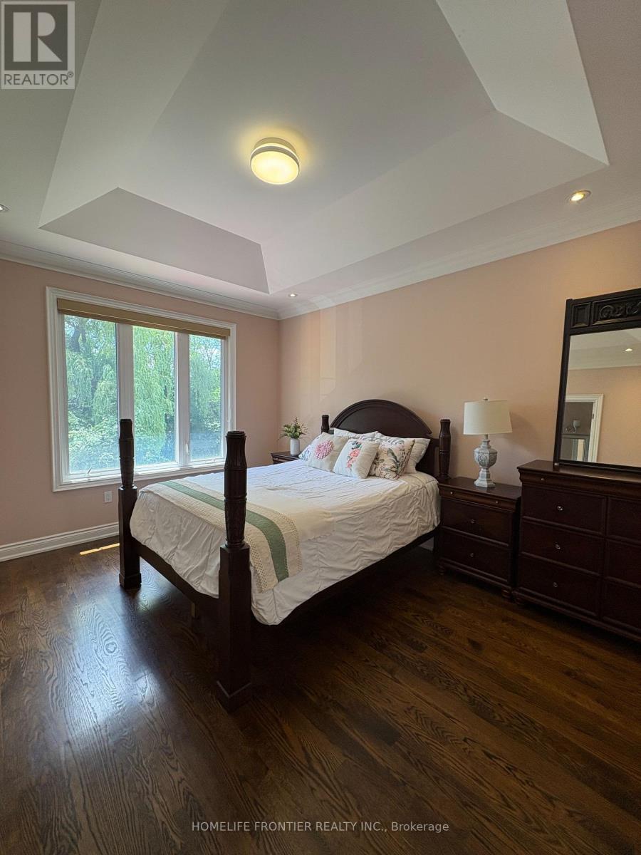 183 FINCH AVENUE E - Image 27