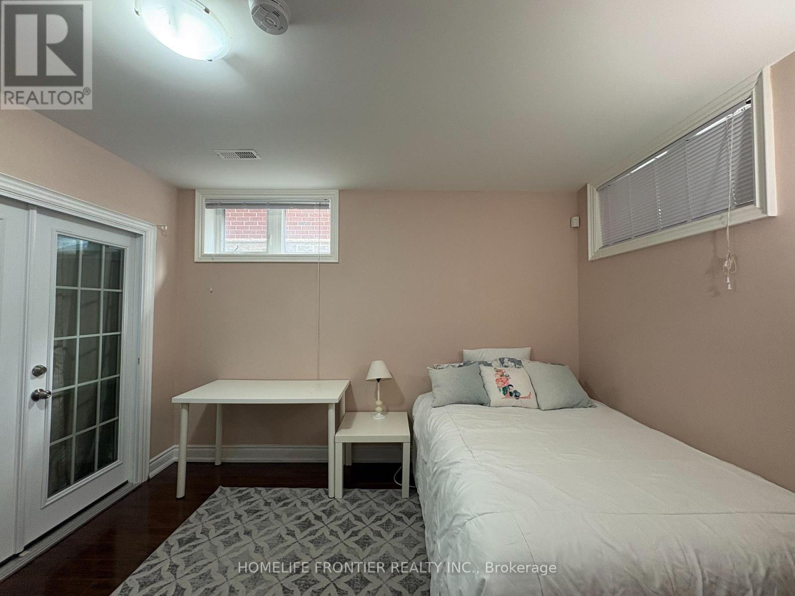 183 FINCH AVENUE E - Image 40