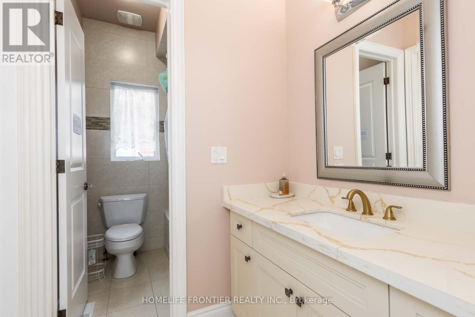 183 FINCH AVENUE E - Image 36