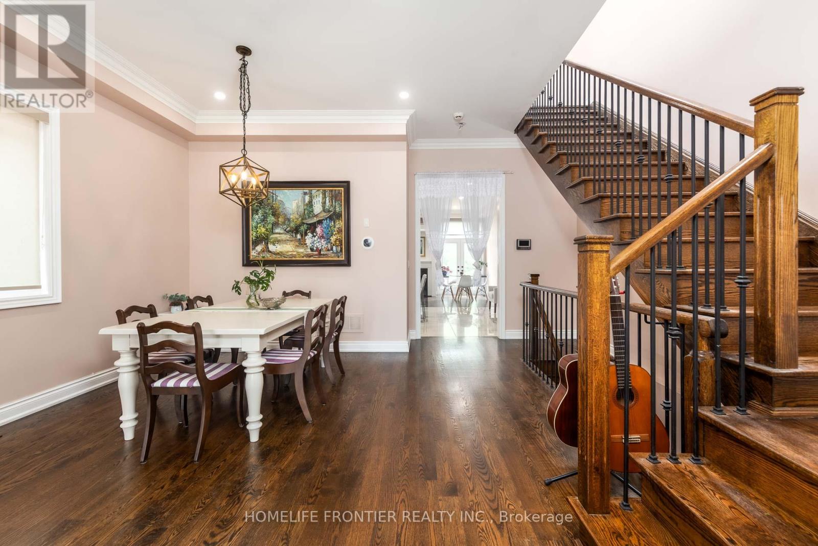 183 FINCH AVENUE E - Image 7