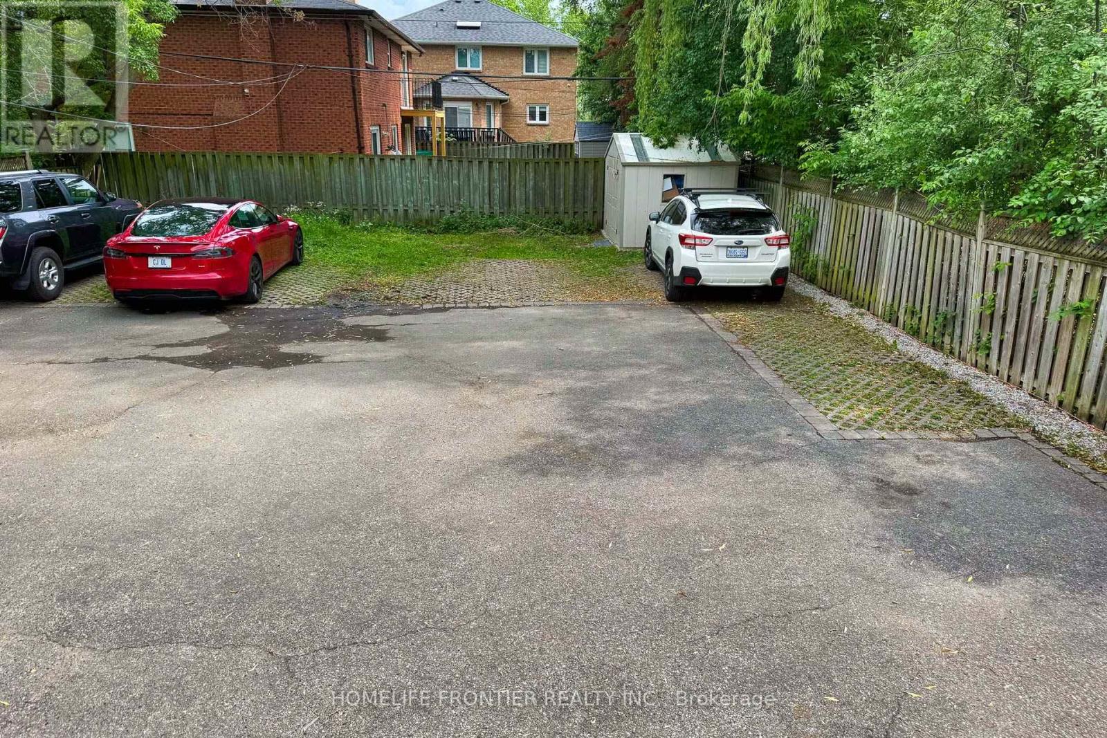 183 FINCH AVENUE E - Image 43