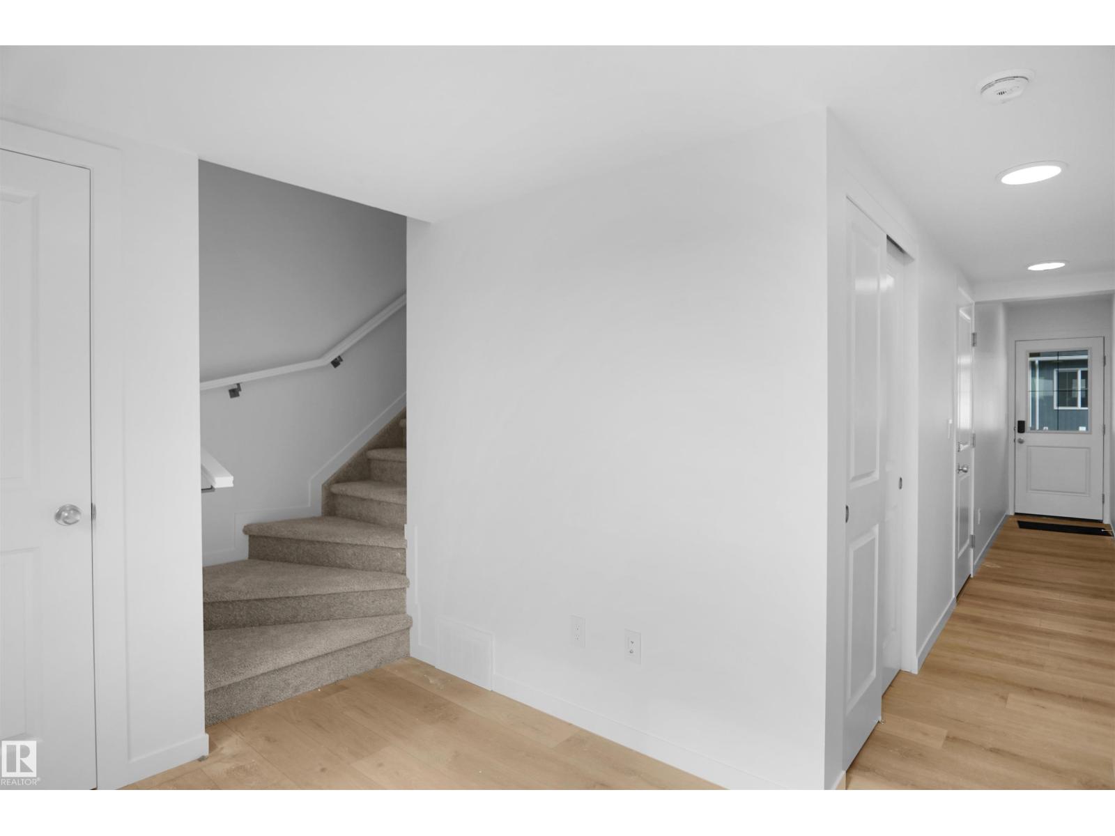 #10 150 Cashman CR SW, Cashman, Edmonton photo 2