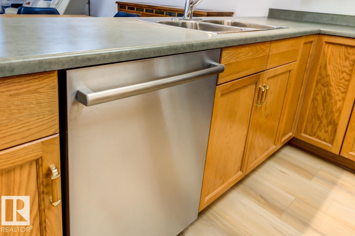 #212 8912 156 ST NW - 4