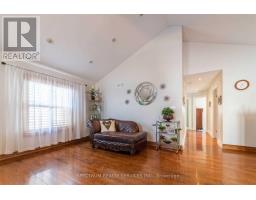 8112 Beaver Glen Drive, Niagara Falls, ON L2H3K5 Photo 11