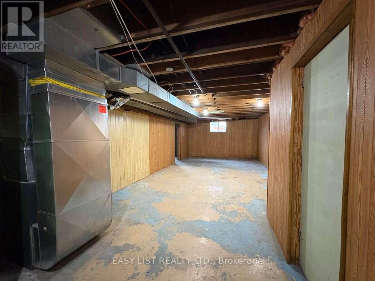 21 BRUCE RD 22 - 24