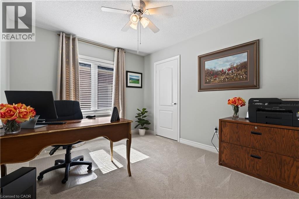360 HOLMES Crescent - 24