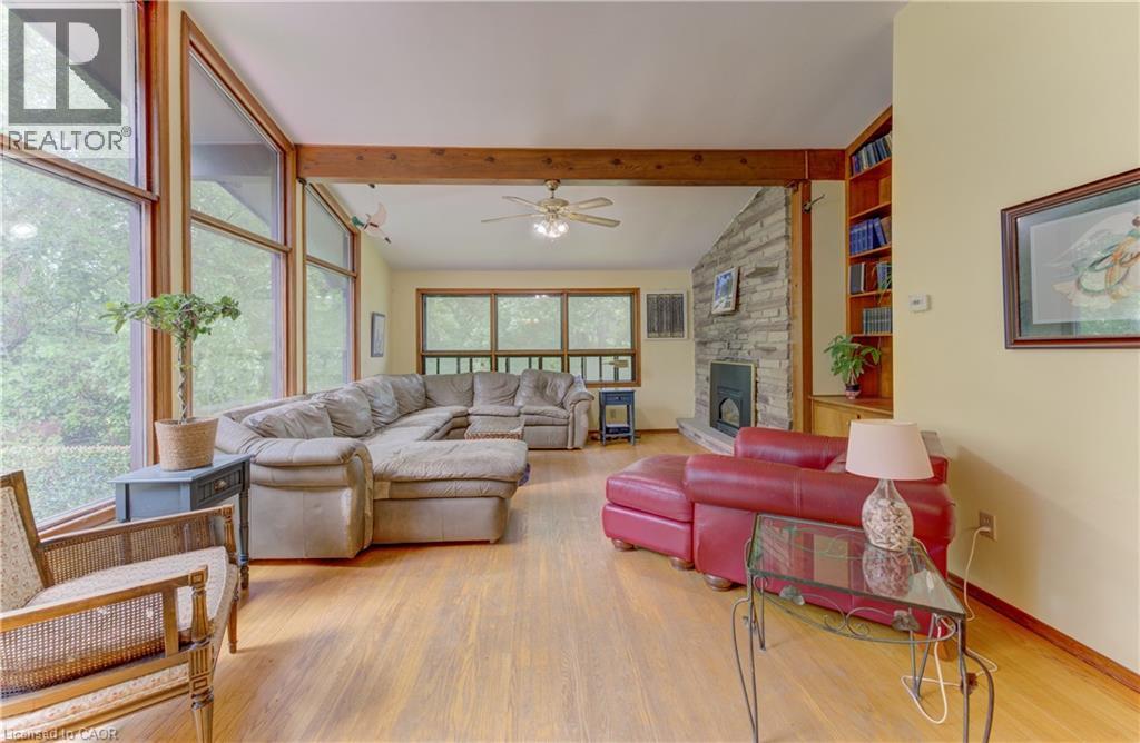 80 CHAPEL HILL Drive, Kitchener — photo 3