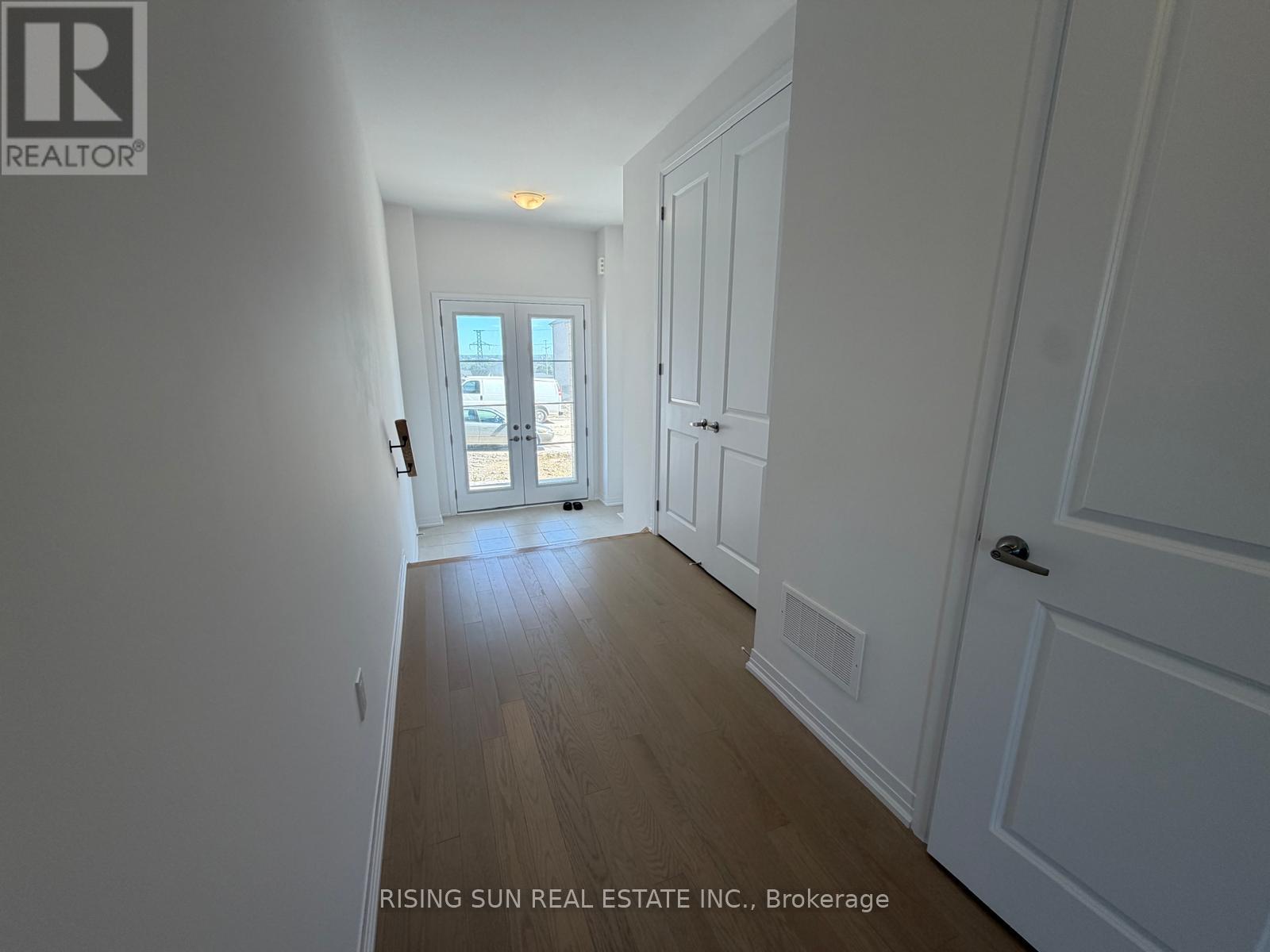562 TELFER STREET, South-West Oxford — photo 6